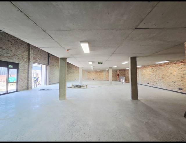 571M² WAREHOUSE TO LET IN RIVERSANDS